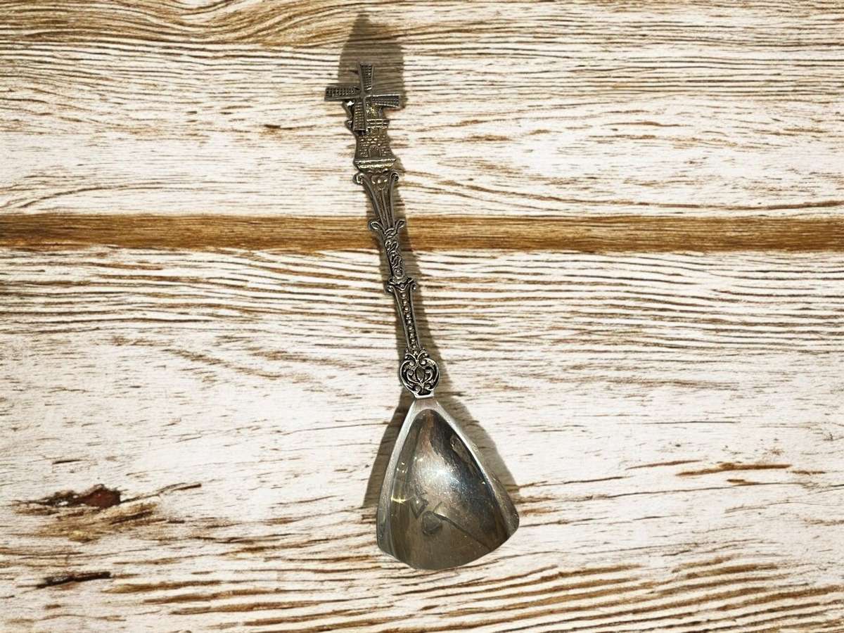 Jam/ sugar spoon Dutch(nr4)