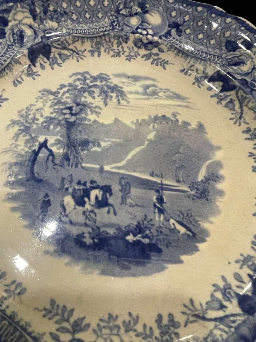 Plate display antique