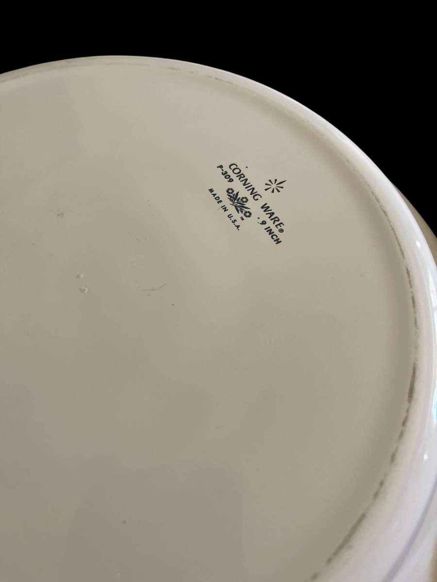 Oven dish Corningware pie dish each