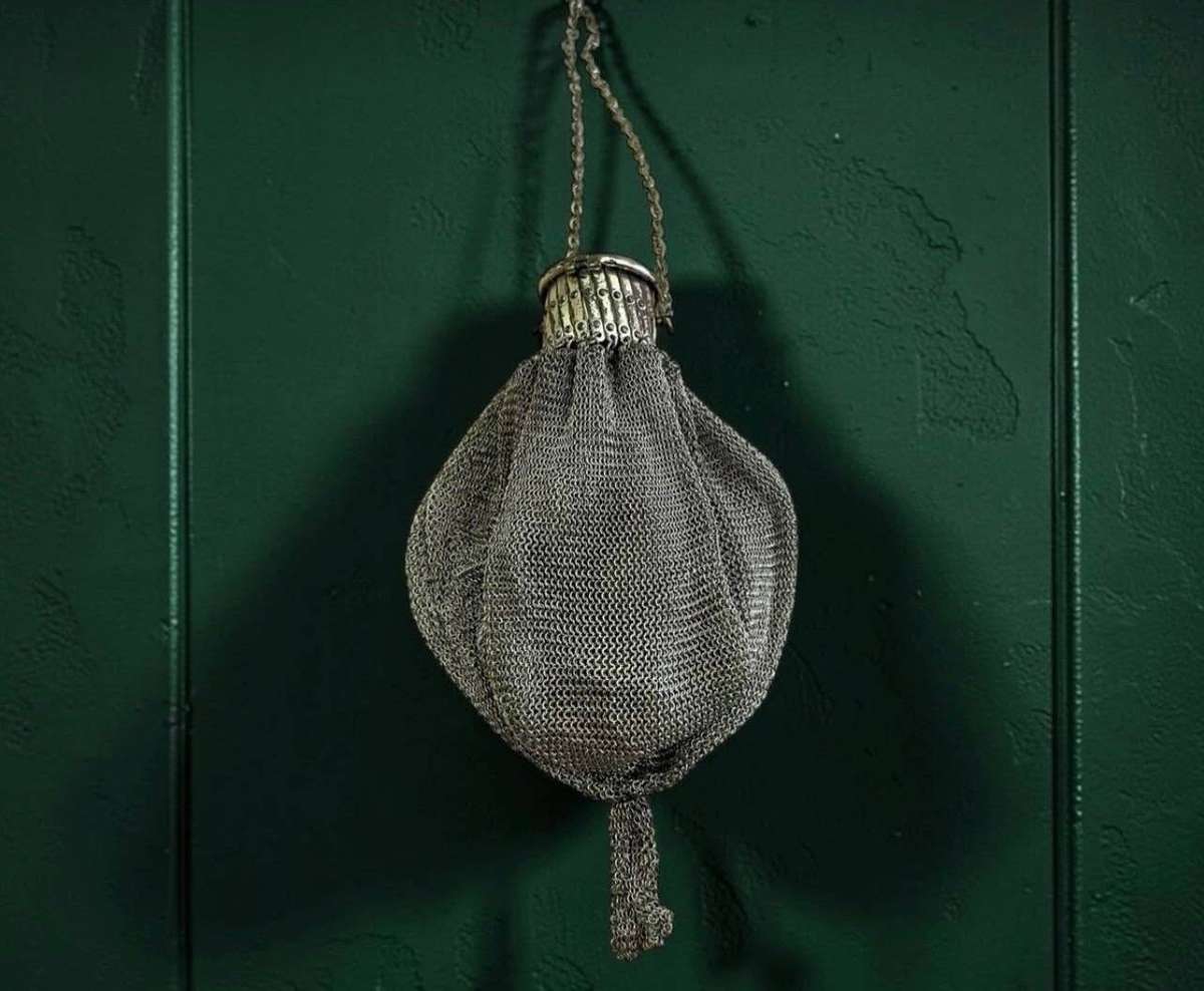 Handbag mesh