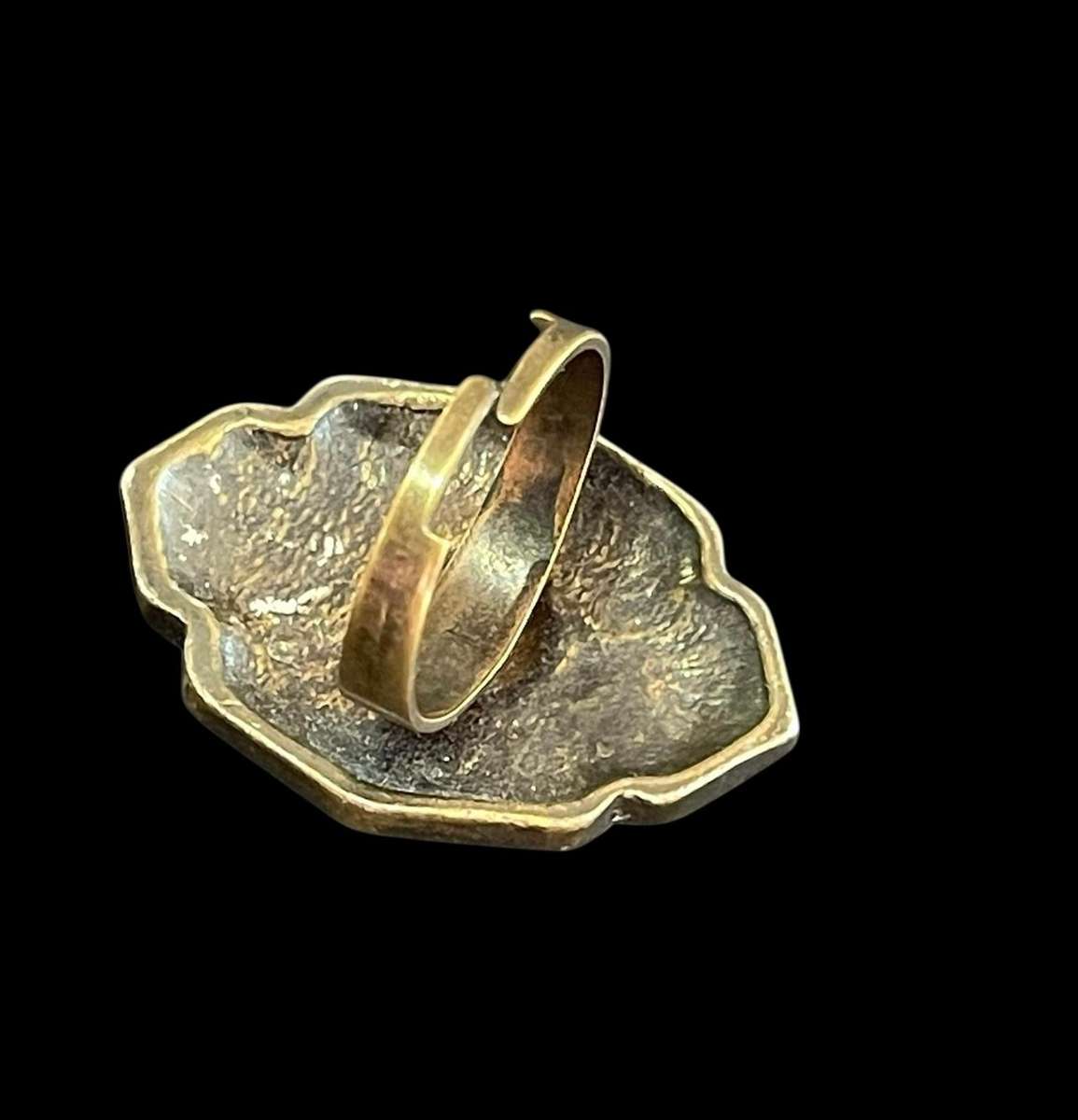 Ring enameled costume