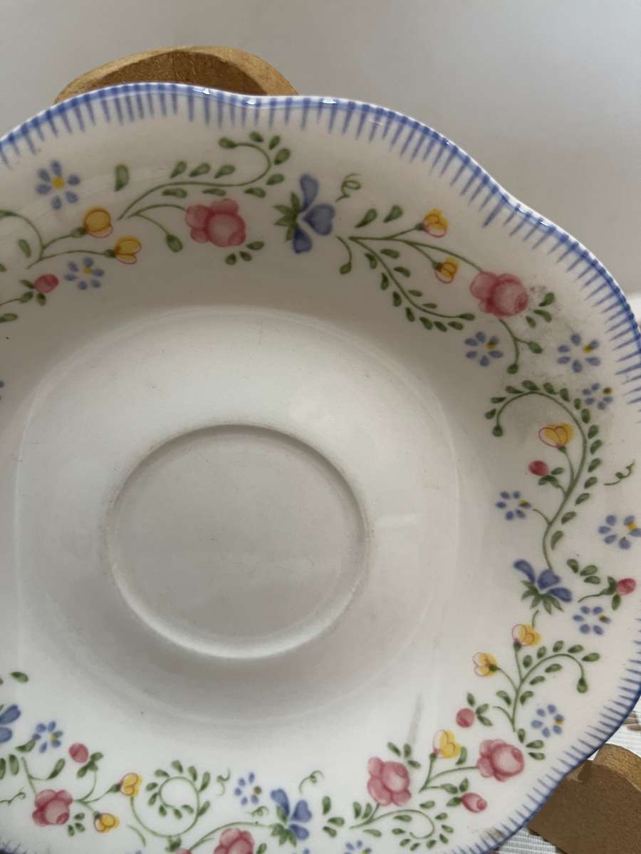 Saucers Nikko American Country each