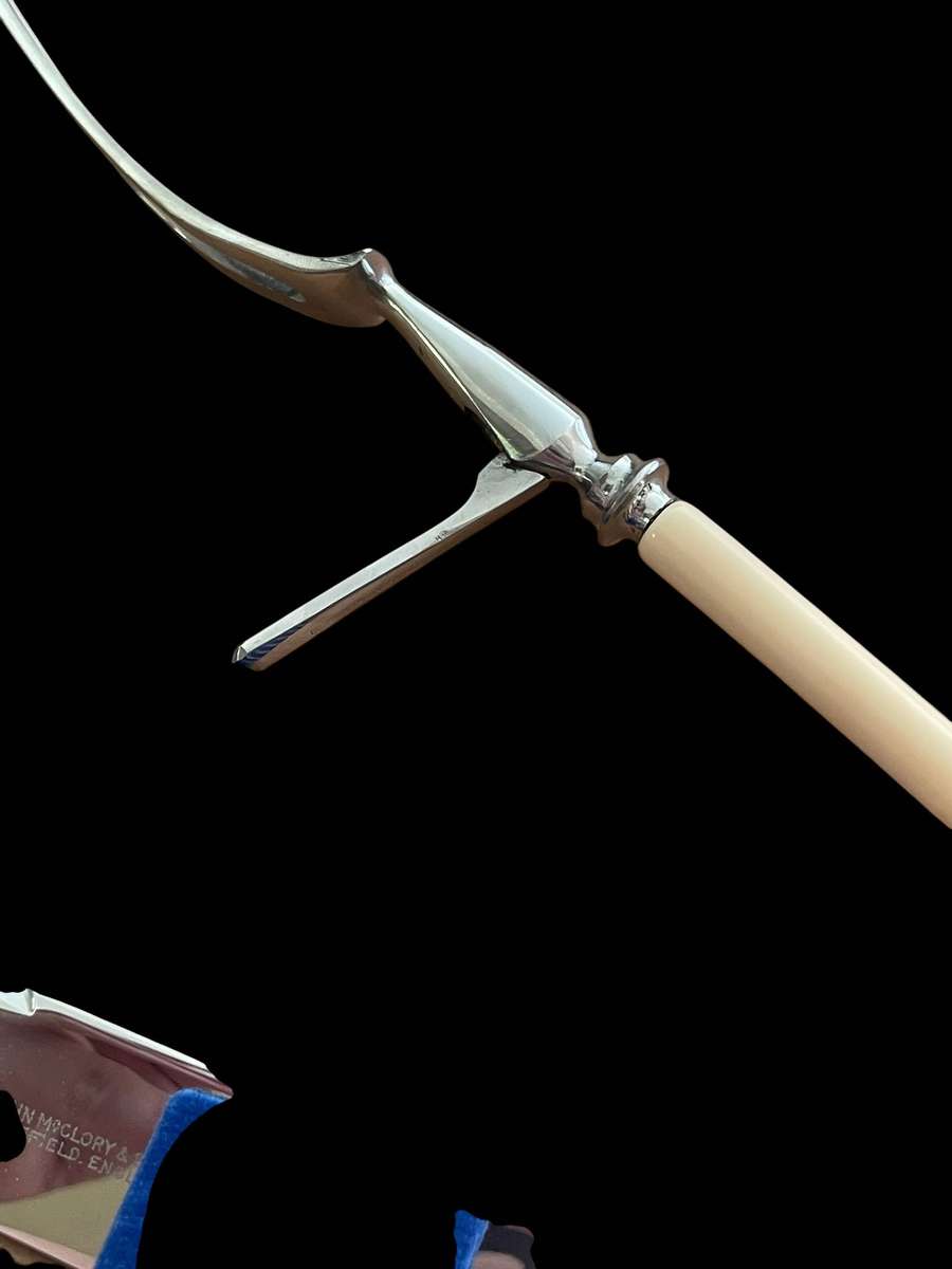 Carving set