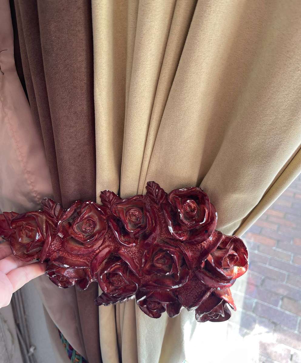 Curtain tie back hooks set