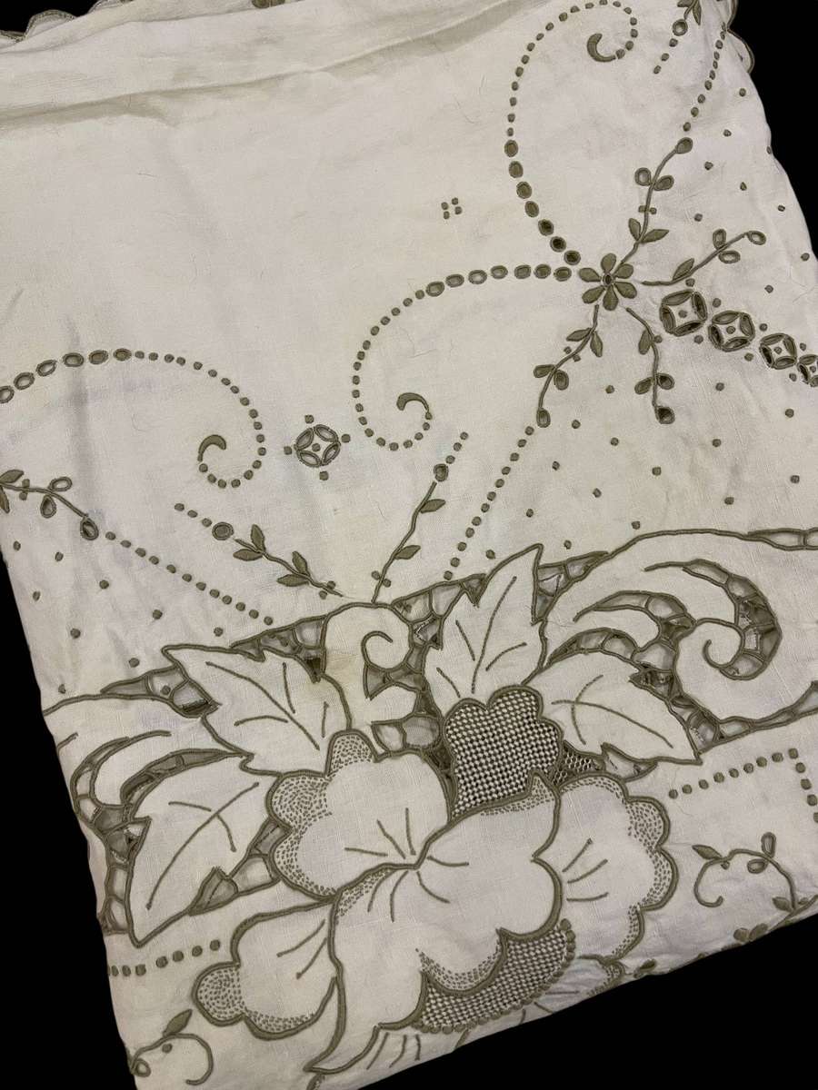 Tablecloth vintage