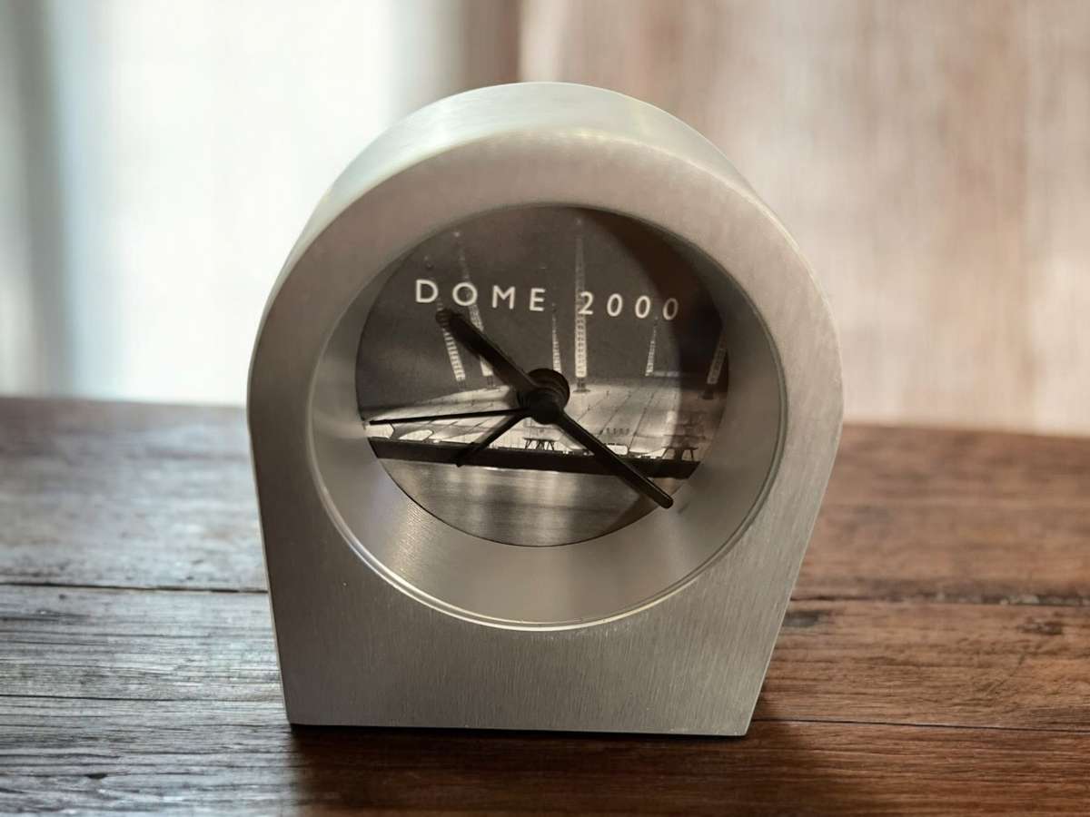 Alarm clock Dome 2000