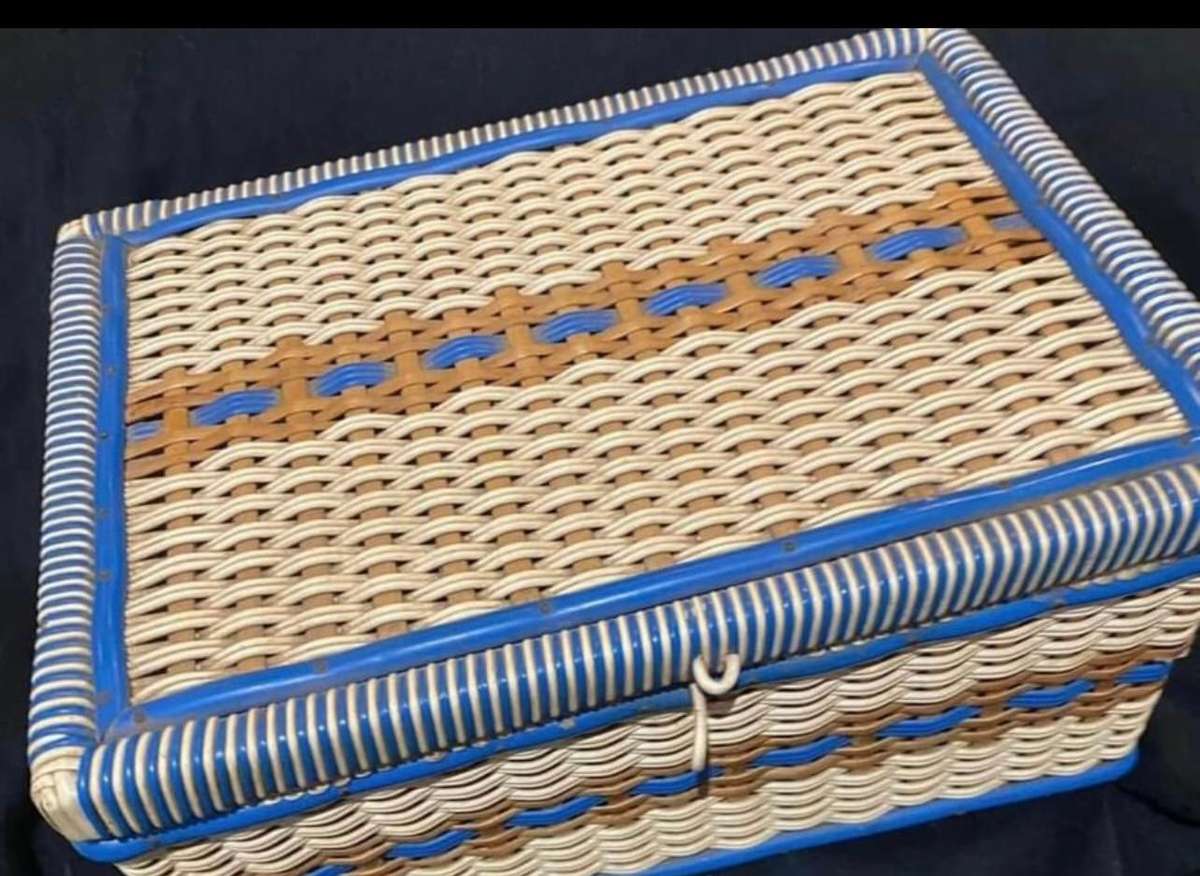 Needlework/sewing basket vintage