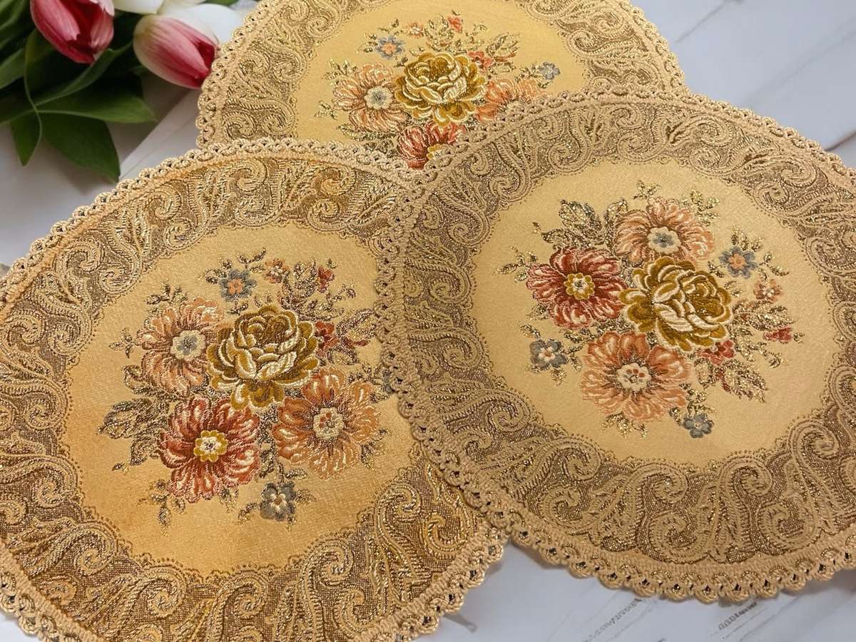 Doilies velveteen each(25)
