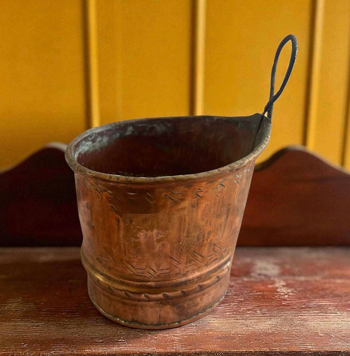 Scoop copper sntique