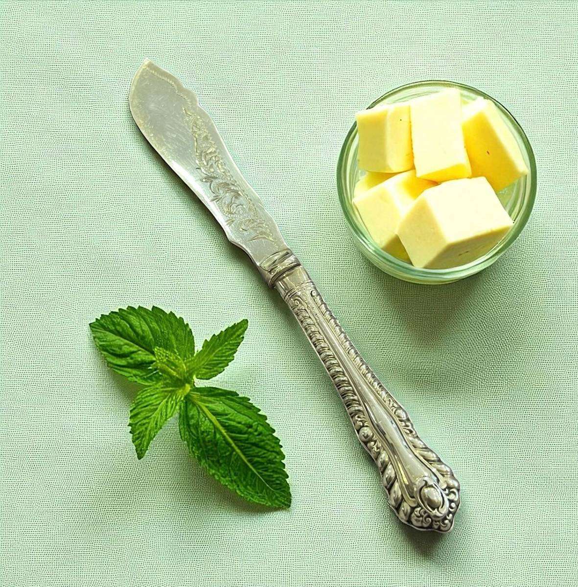 Butter/pate knife Sterling silver handle(NR13)