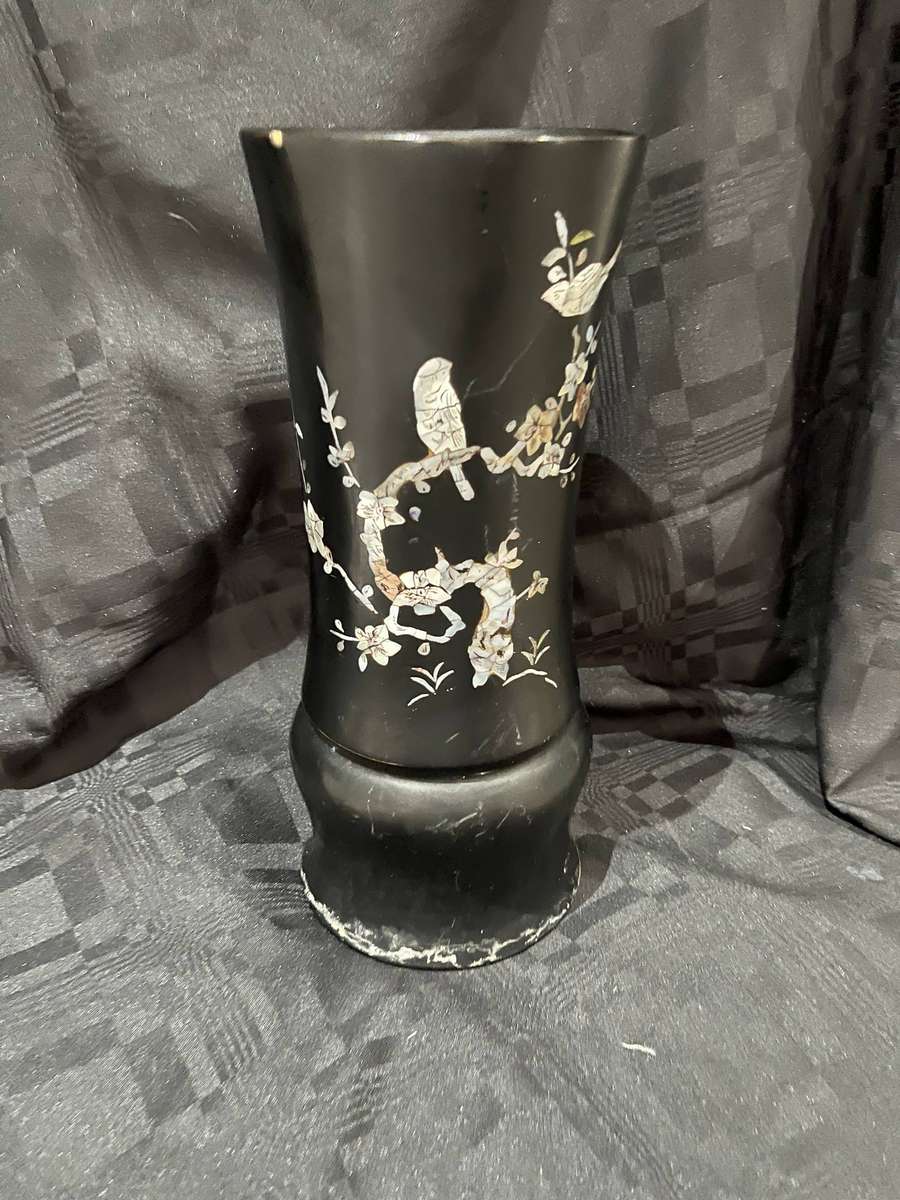 Vase Vietnam wood