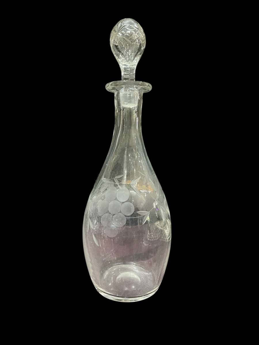 Decanter grape etched