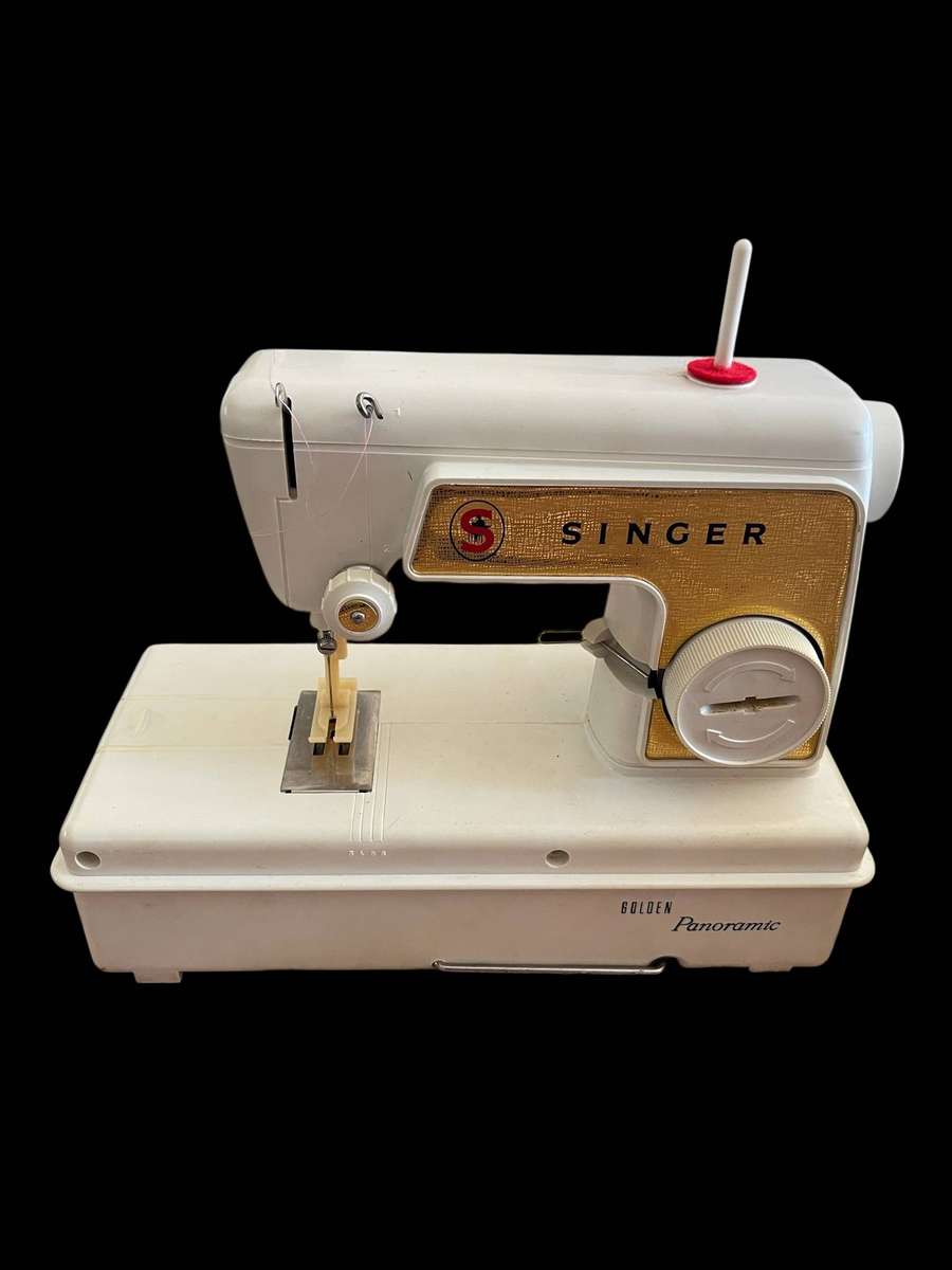 Singer sewing machine kids