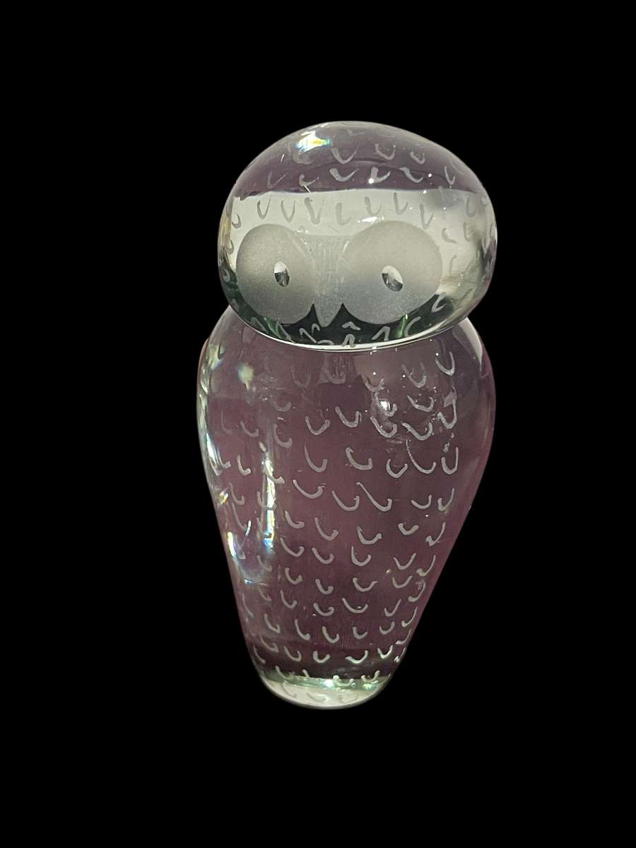 Paper weight owl glass