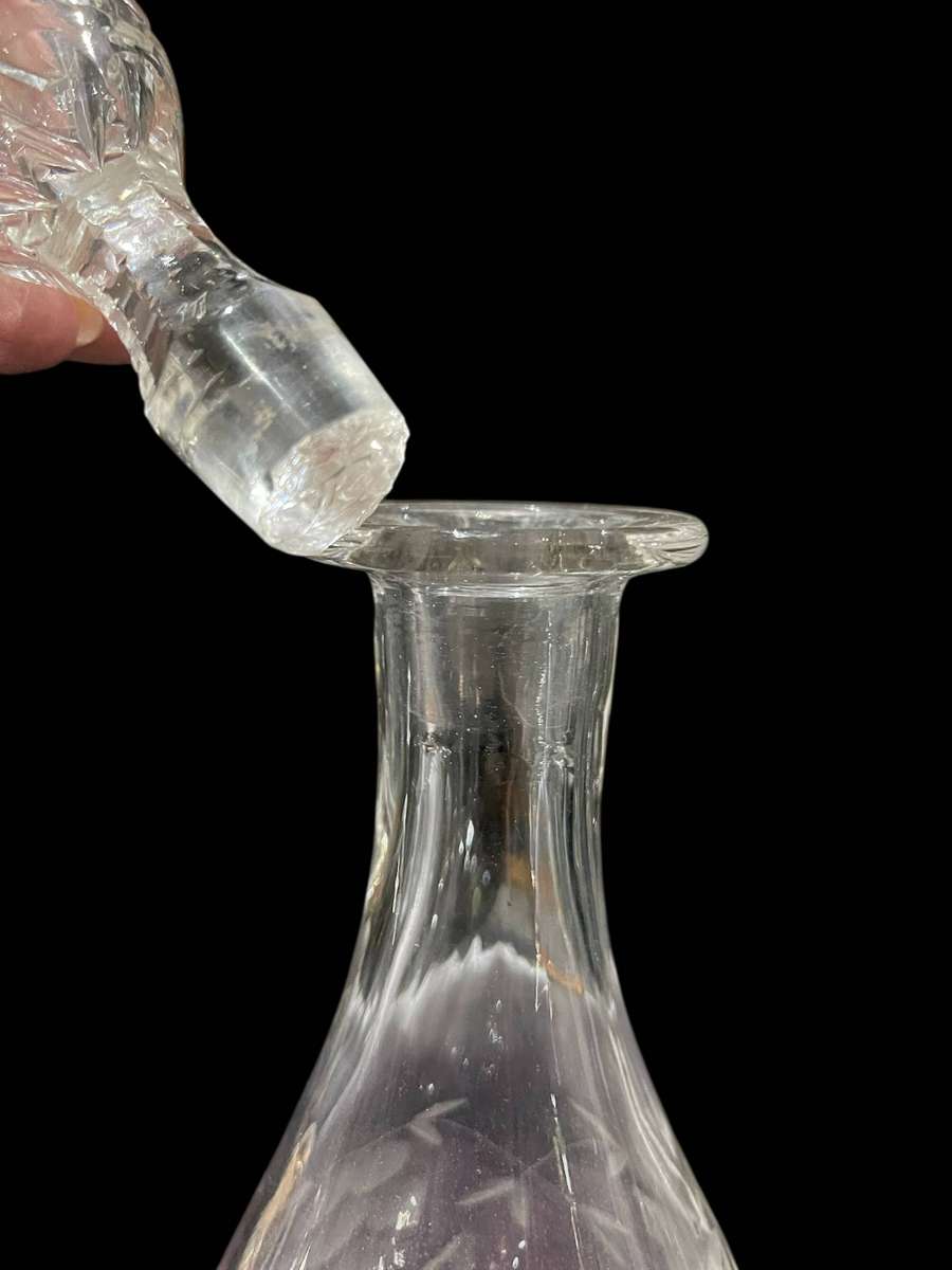 Decanter grape etched