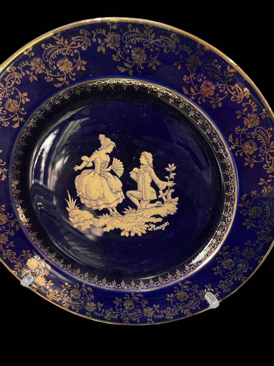 Plate display Limoges