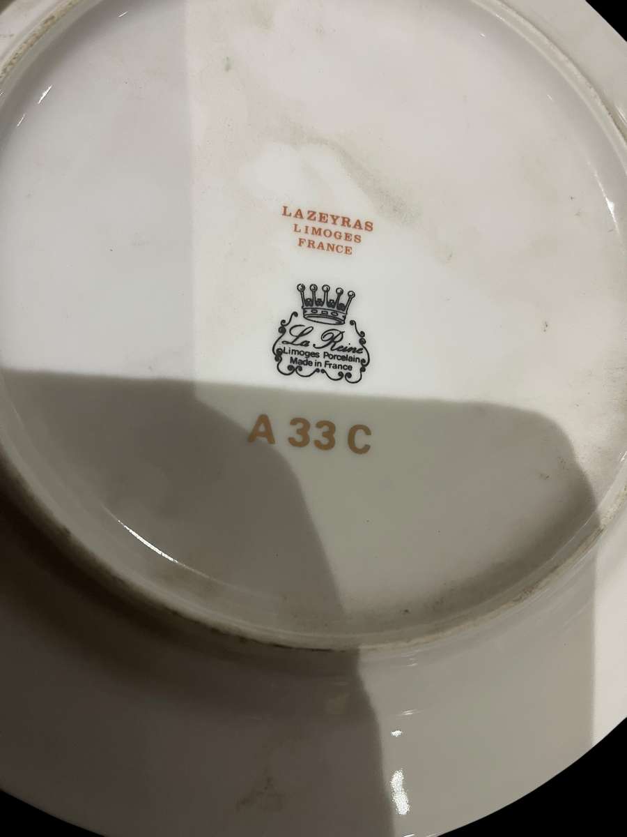 Plate display Limoges