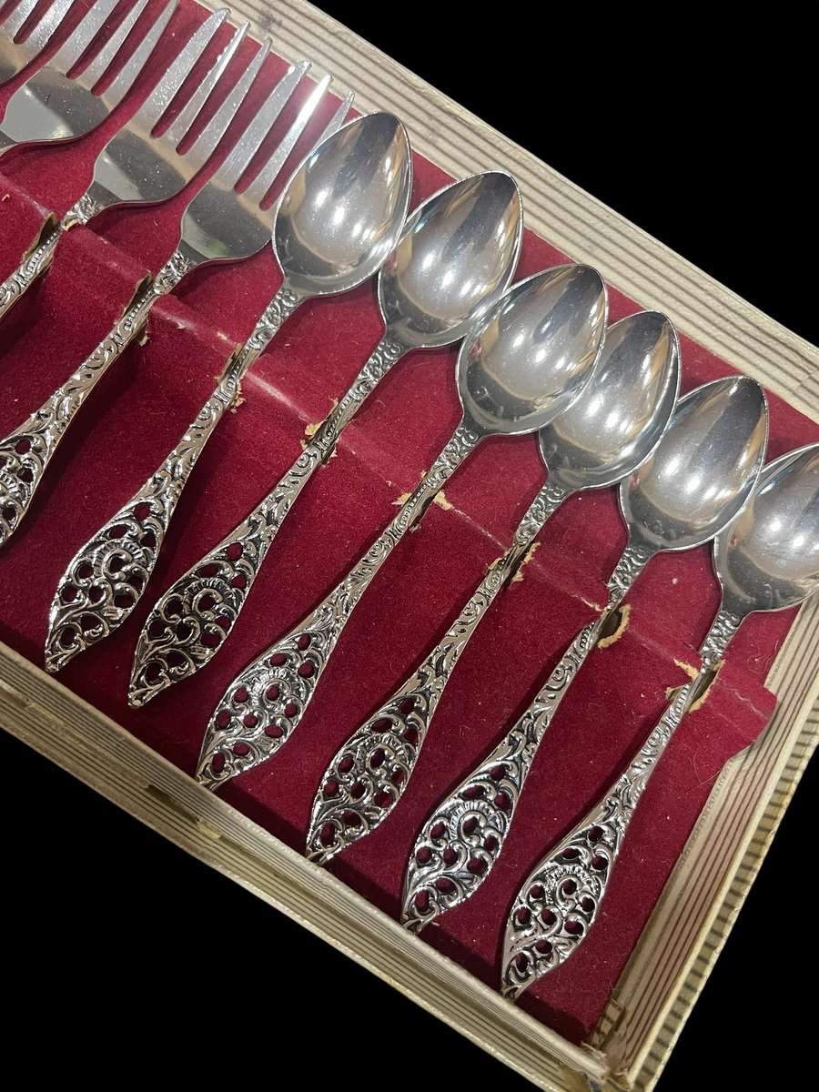 Cake forks teaspoons Dutch