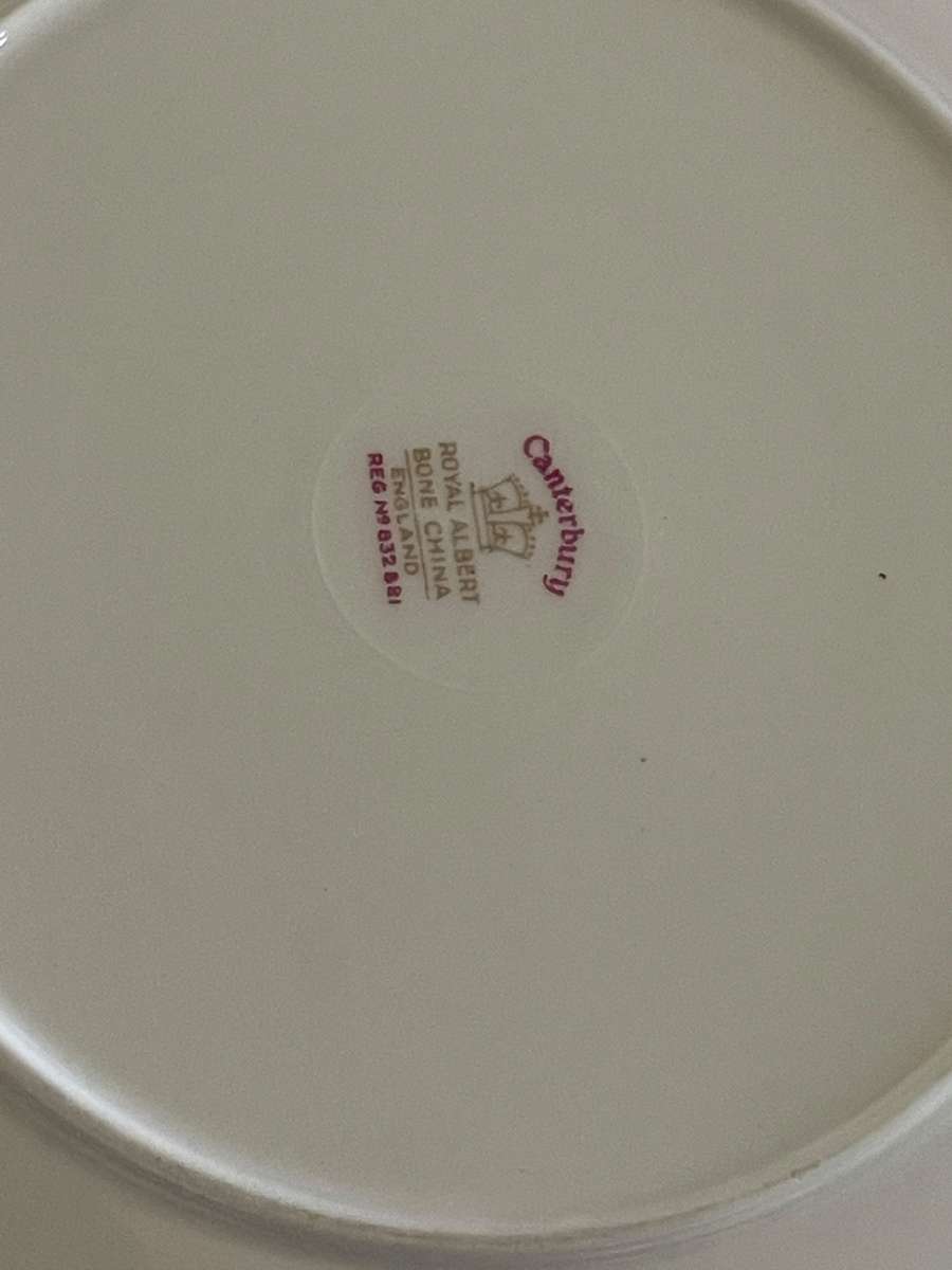 Cake platter Royal Albert Canterbury