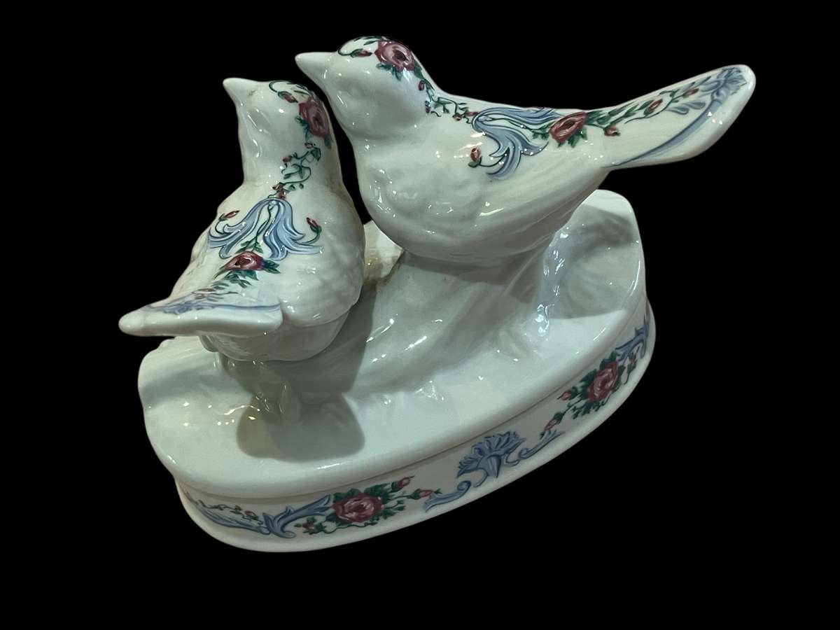 Jewellery/trinket holder Elizabeth Arden