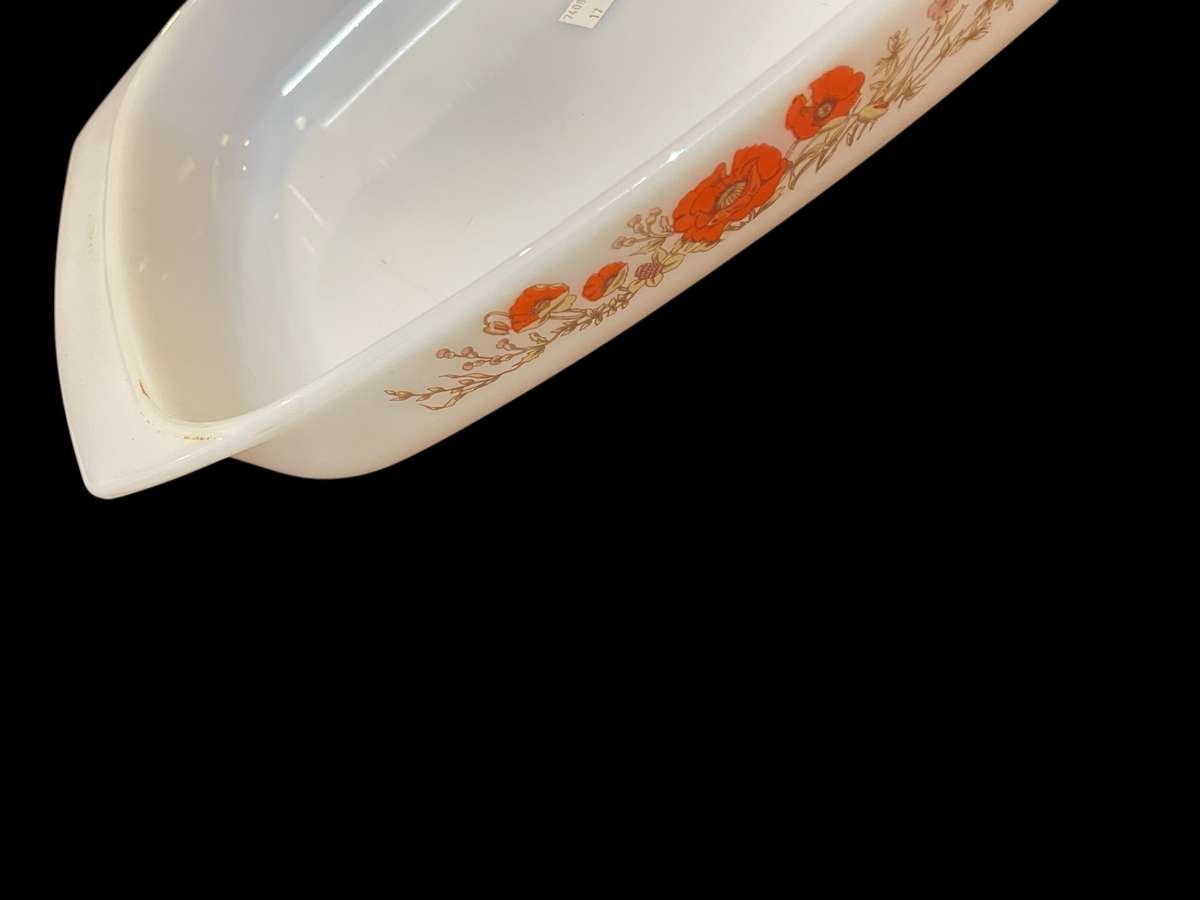 Oven dish milk glass(NR4)