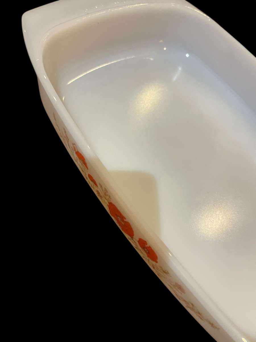 Oven dish milk glass(NR4)