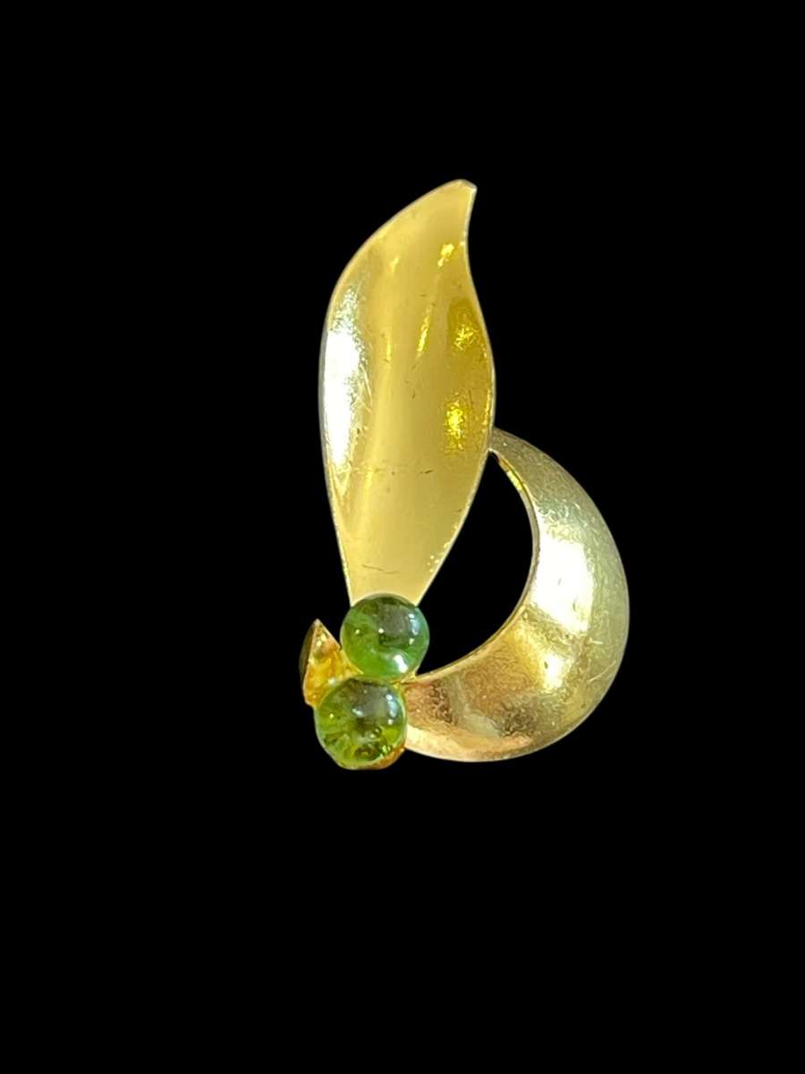 Brooch gold tone (NR9)