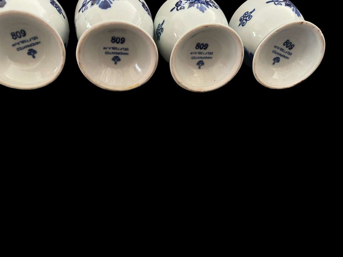 Egg cups Delft x4