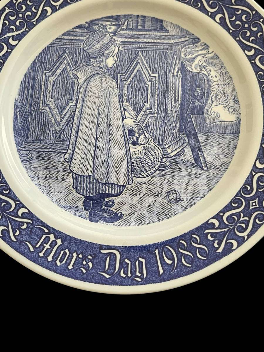 Plate display Sweden