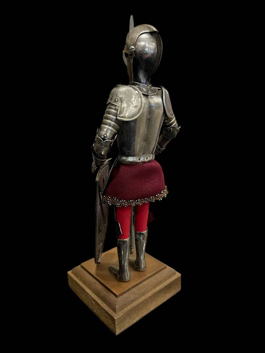 Ornament knight in armour