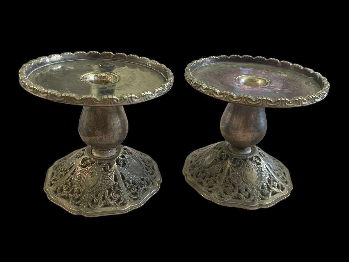 Candle holders set metal