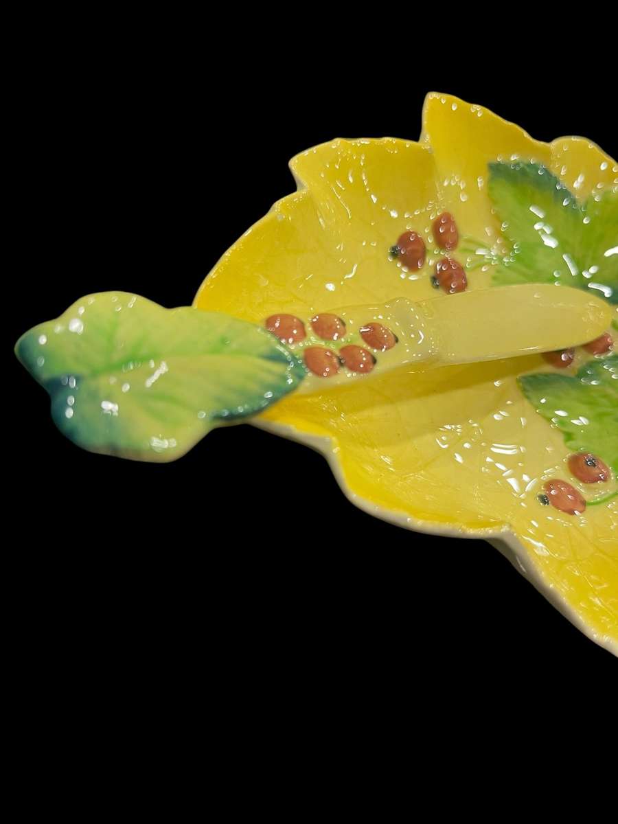 Plate  Carltonware(B)