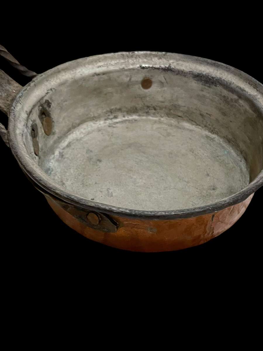 Pan copper antique