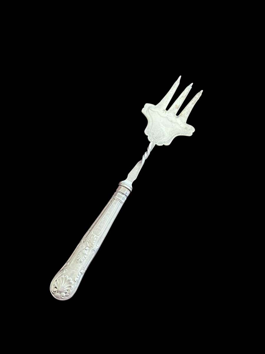 Pickle/pastry fork Sterling silver(NR46)antique