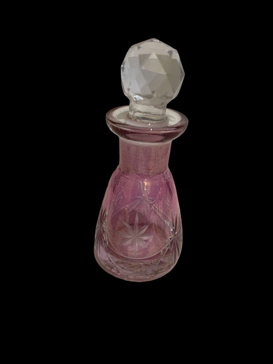 Perfume bottle