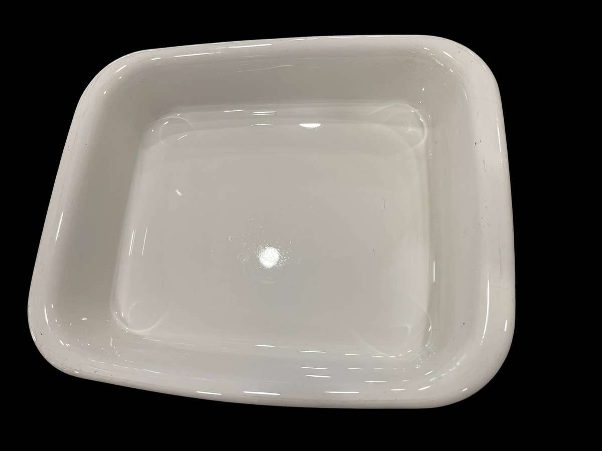 Oven dish Corningware