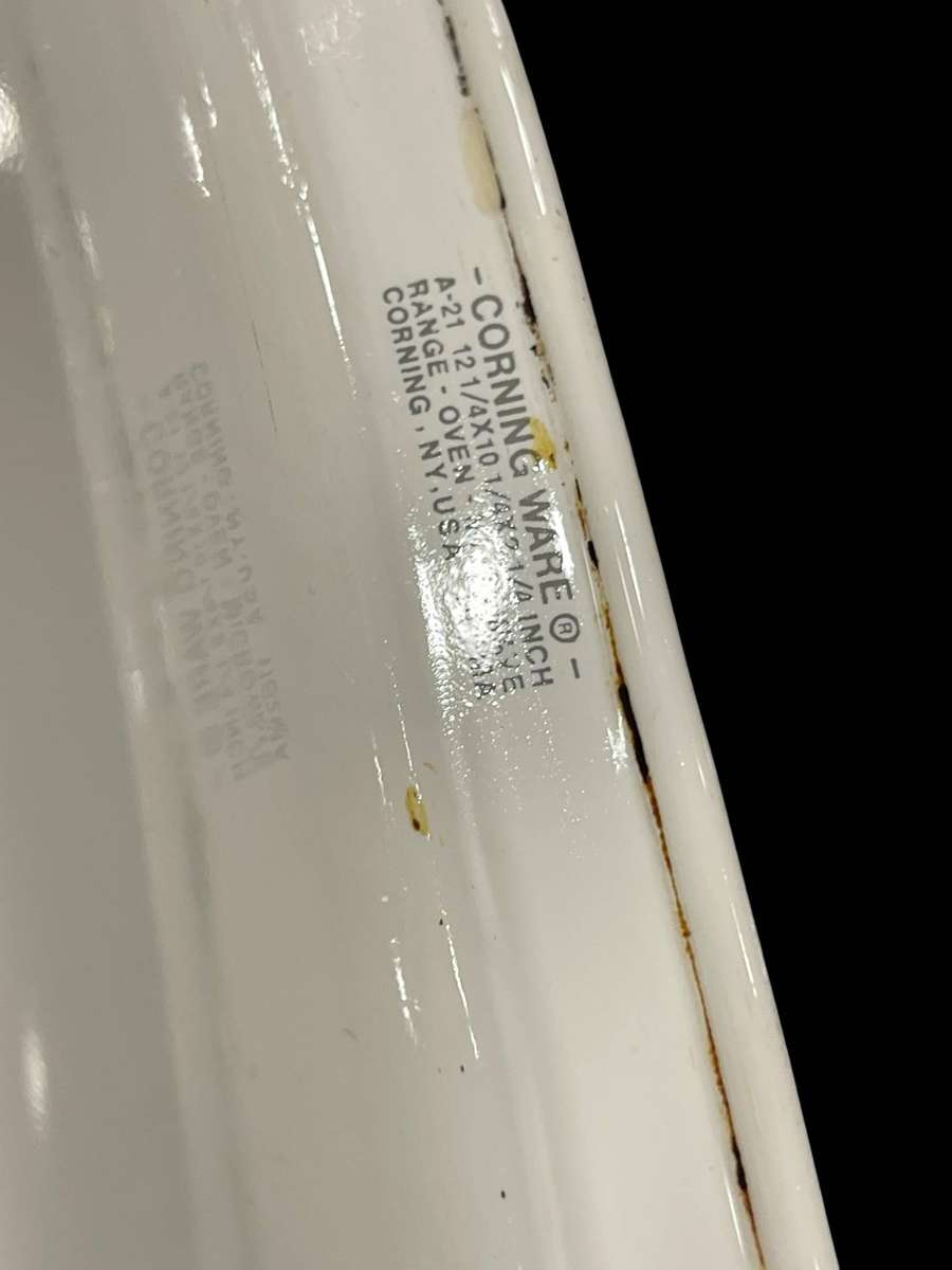 Oven dish Corningware