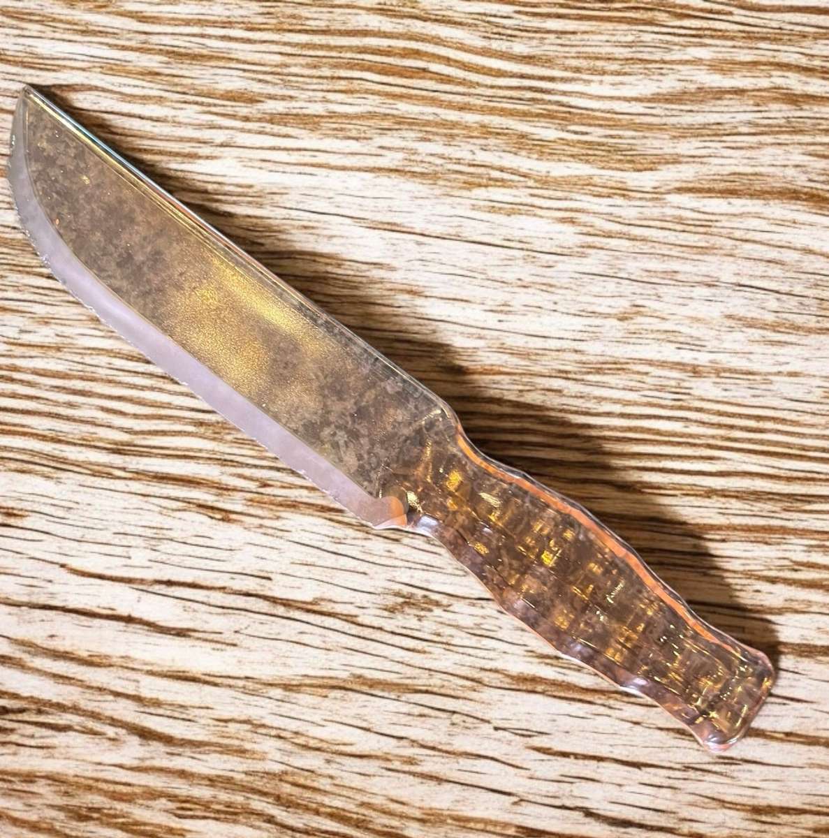 Knife glass