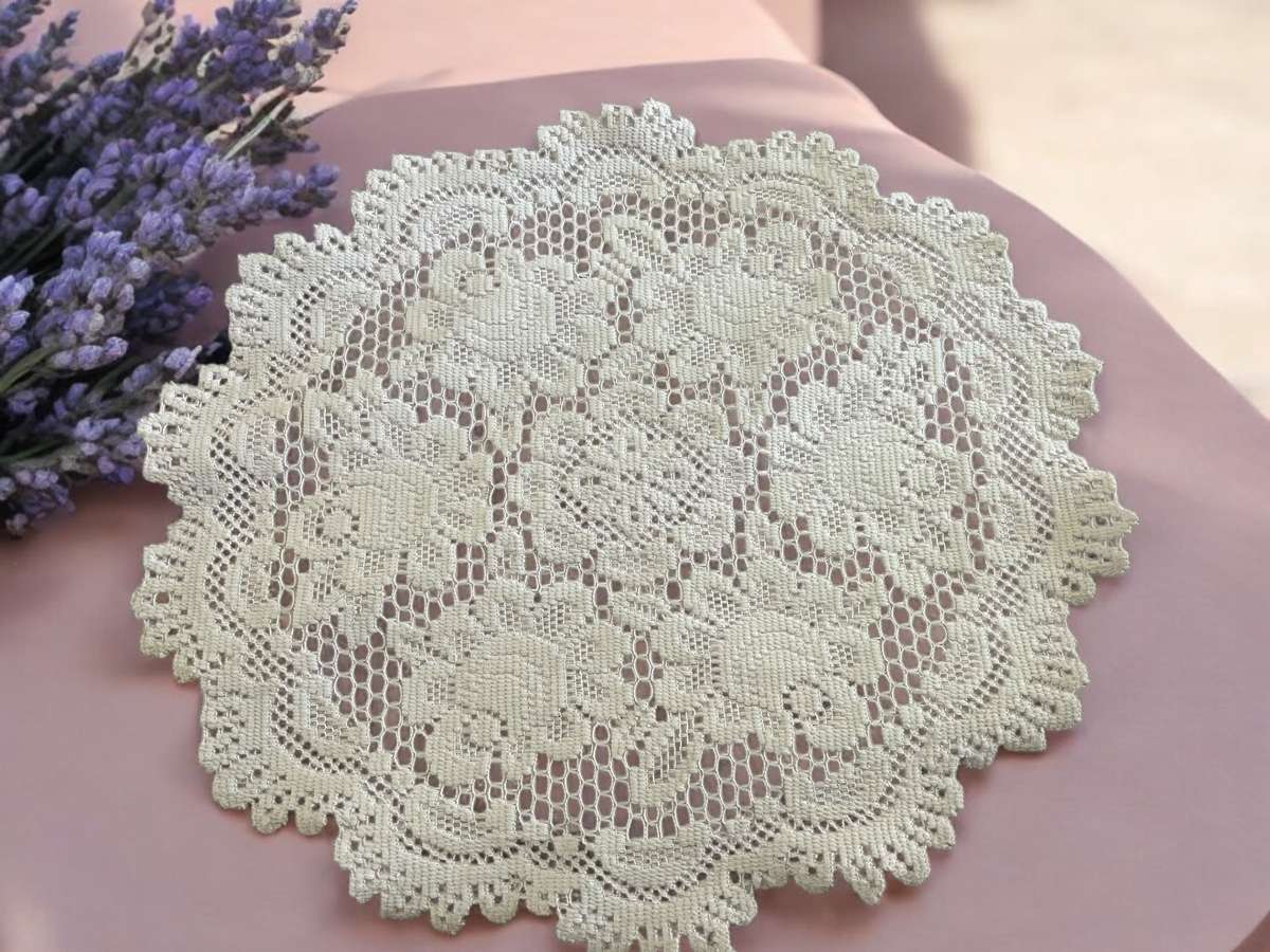 Doilies each(44)
