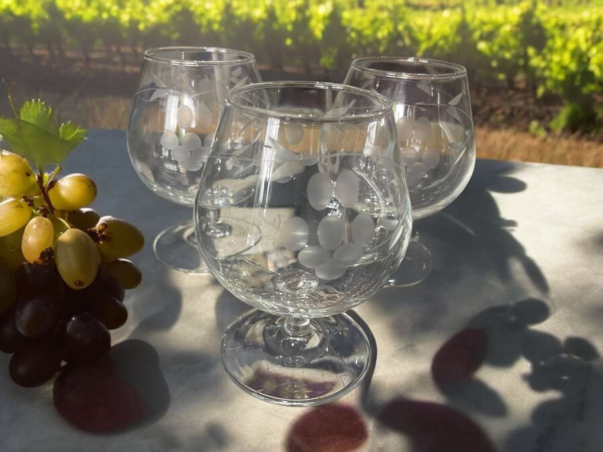 Glasses grape etched brandy(nr9)