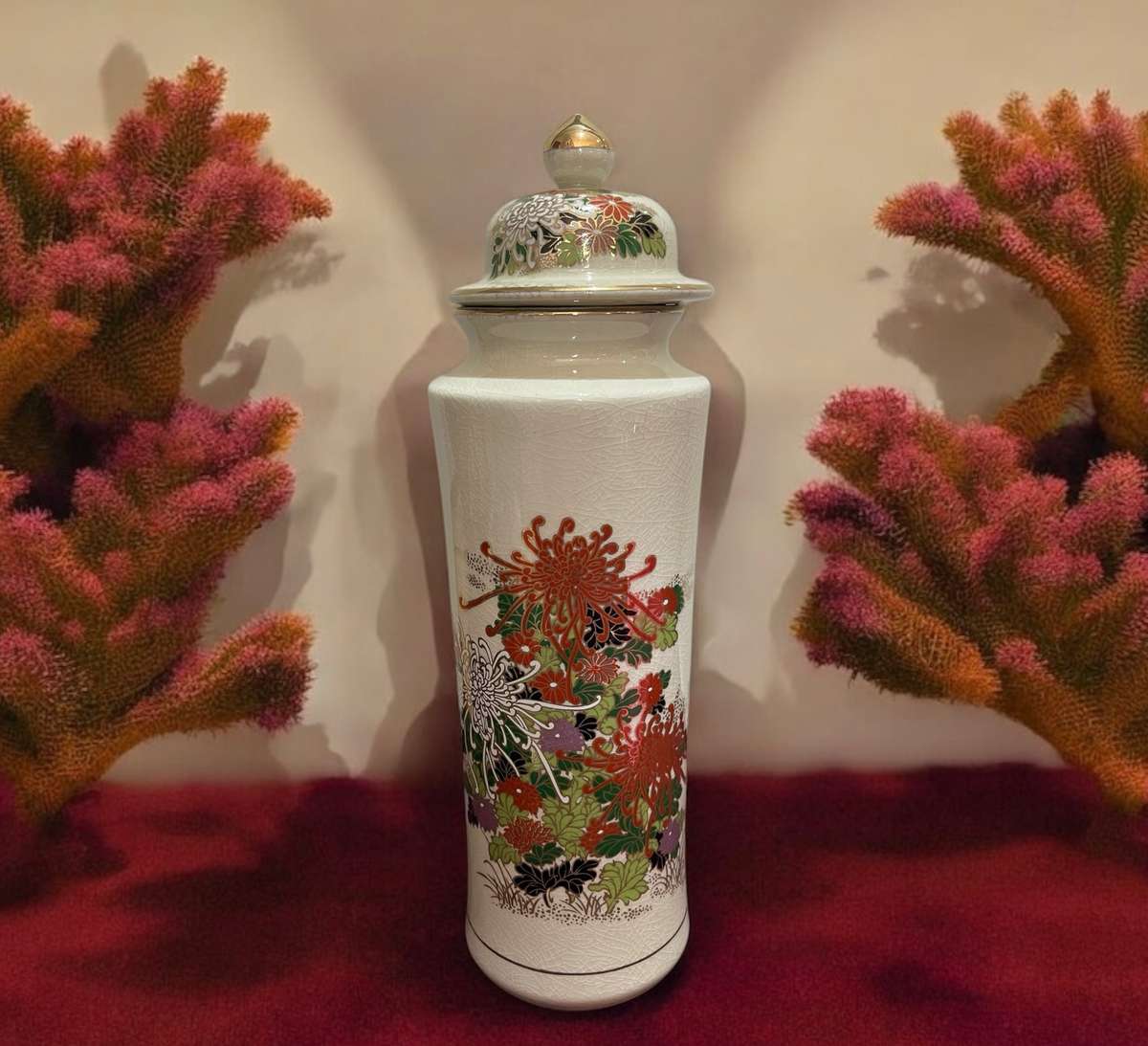 Holder/jar lidded Imari