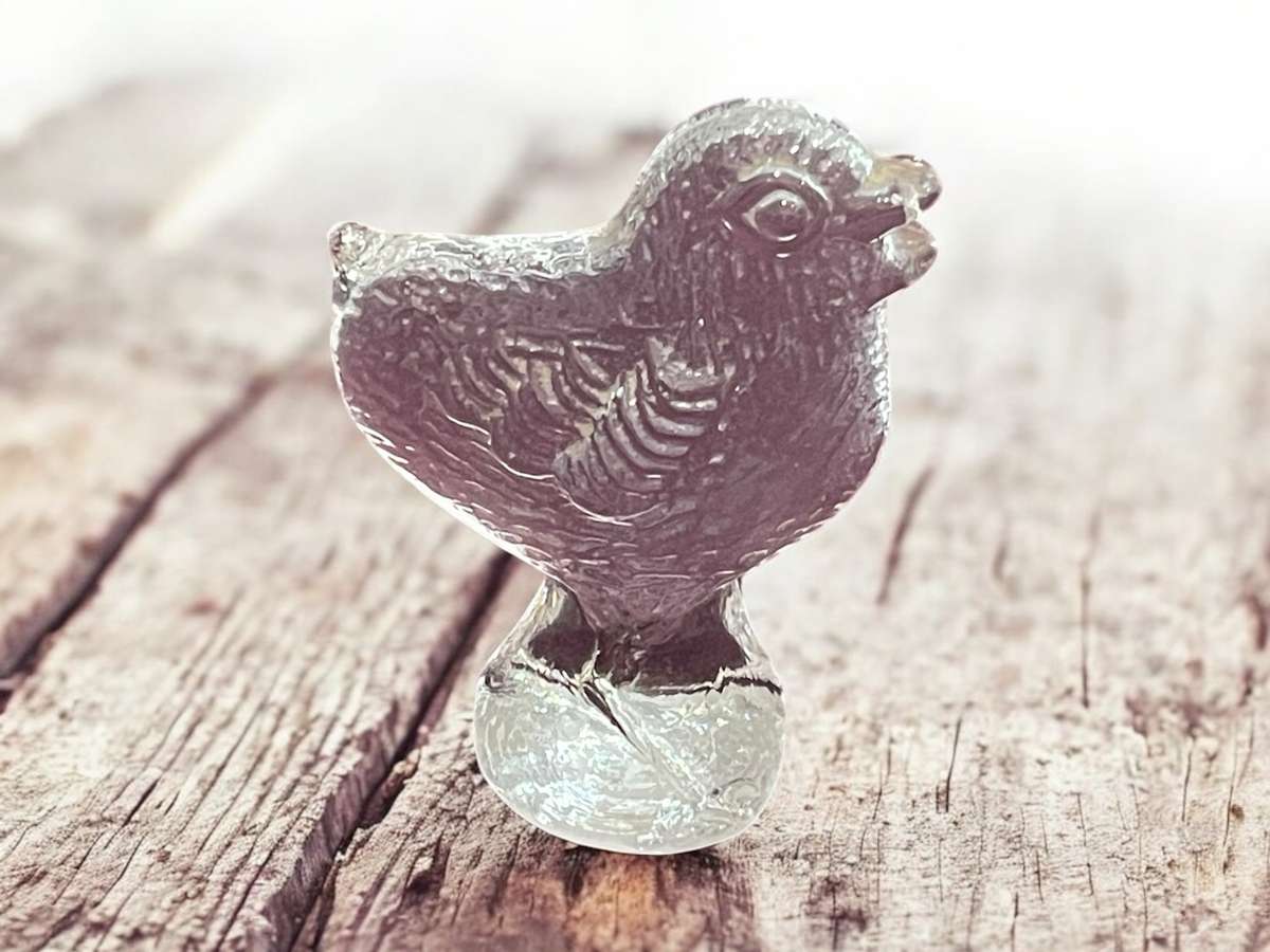 Ornament chicken glass