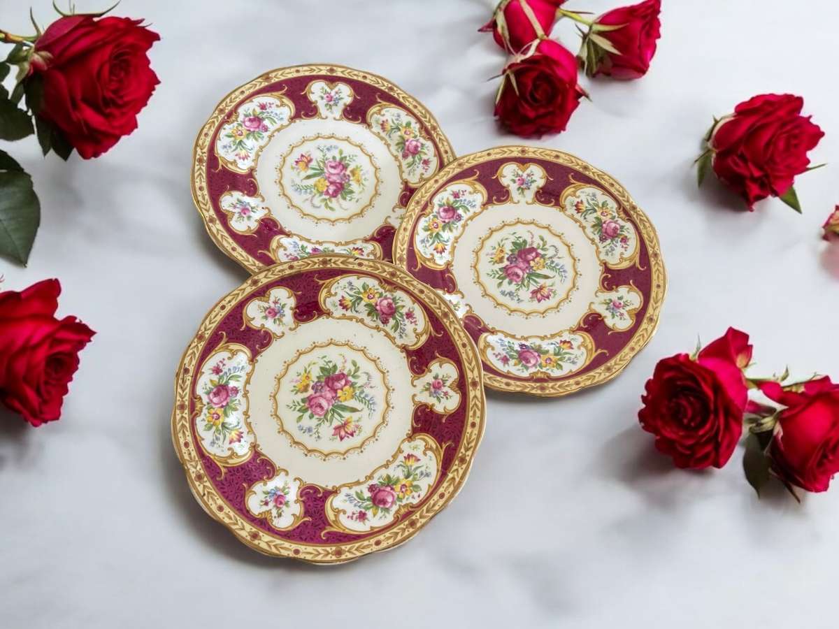 Cake plates Royal Albert each