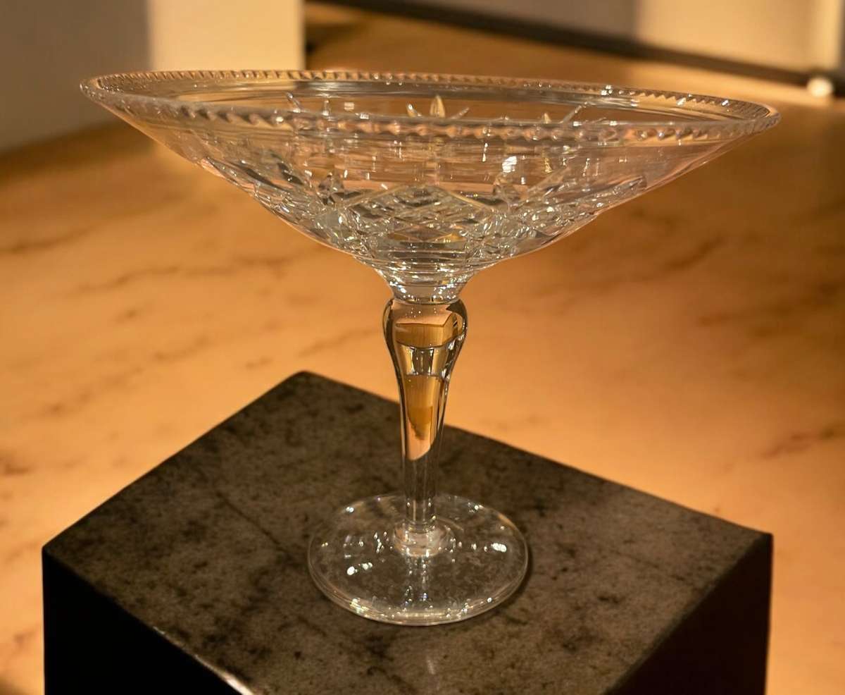 Bowl pedestal Webb Corbett