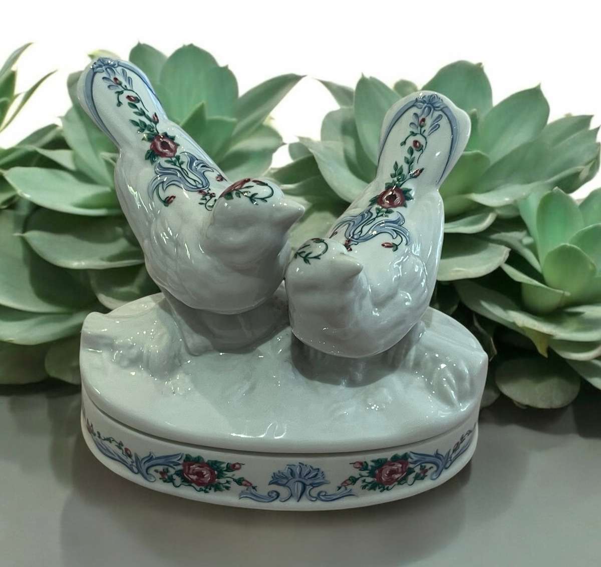 Jewellery/trinket holder Elizabeth Arden