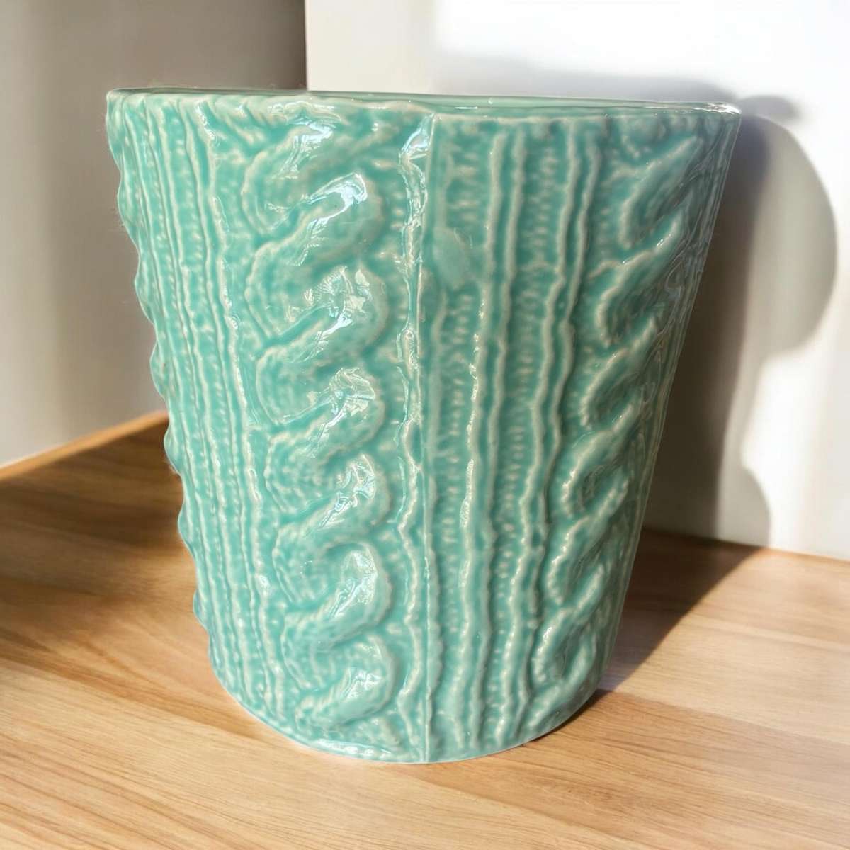 Planters porcelain each