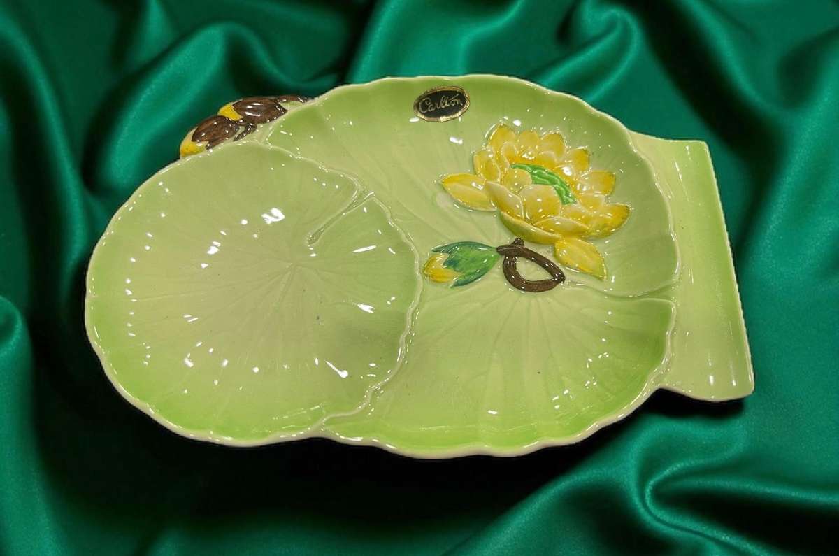 Plate display Carltonware(E)