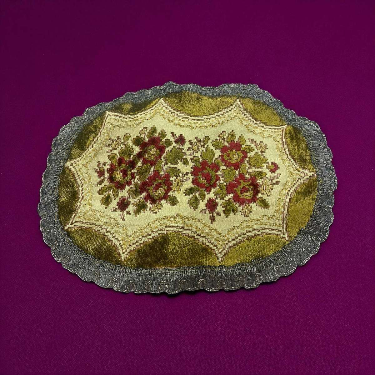 Doilie brocade velveteen