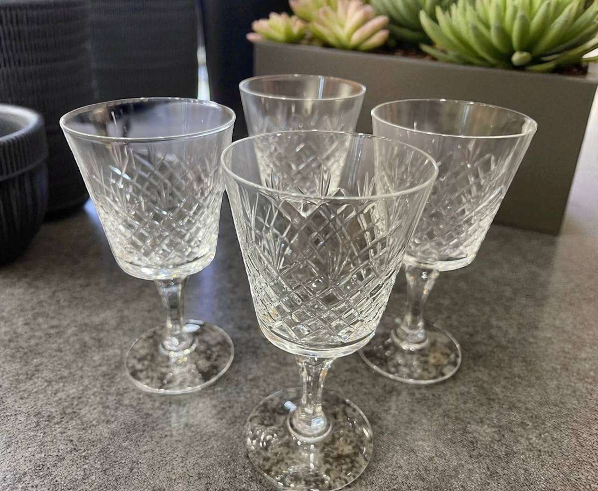 Glasses crystal x4(B)