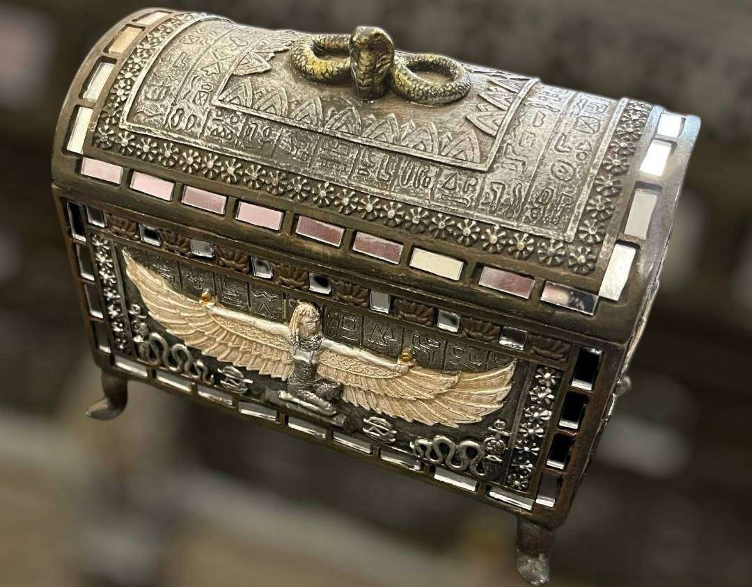 Trinket/jewellery holder Egypt